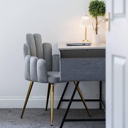 Open Mind Property - Luxury House & Free Parking Portsmouth Eksteriør billede